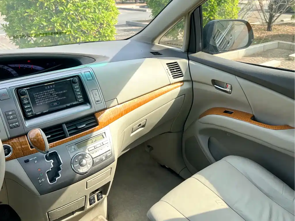 Toyota Toyota Previa 2012 2.4L 7-seater Luxury Edition 2011 - thumbnail 11