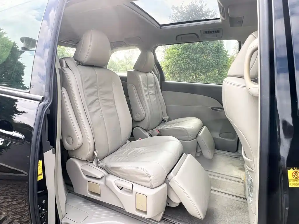 Toyota Toyota Previa 2012 2.4L 7-seater Luxury Edition 2011 - thumbnail 13