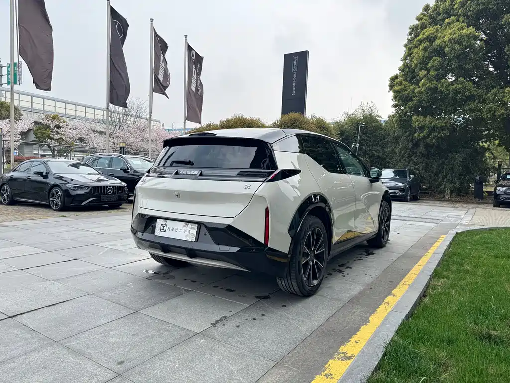 Zeekr Zeekr X 2025 Four-seat Rear-wheel Drive Magic Cube Edition 2025 - thumbnail 19