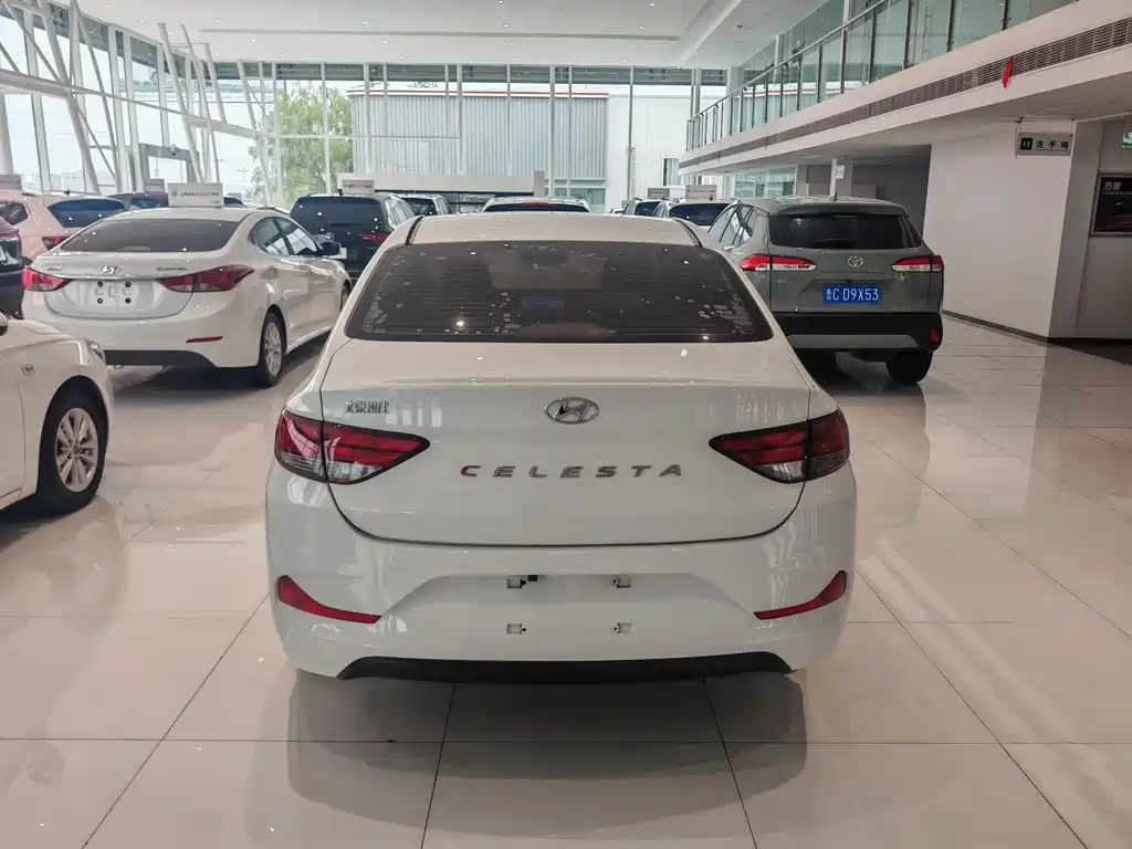 Hyundai Hyundai Elantra 2018 1.6L Automatic GL Version VI 2019 - thumbnail 14