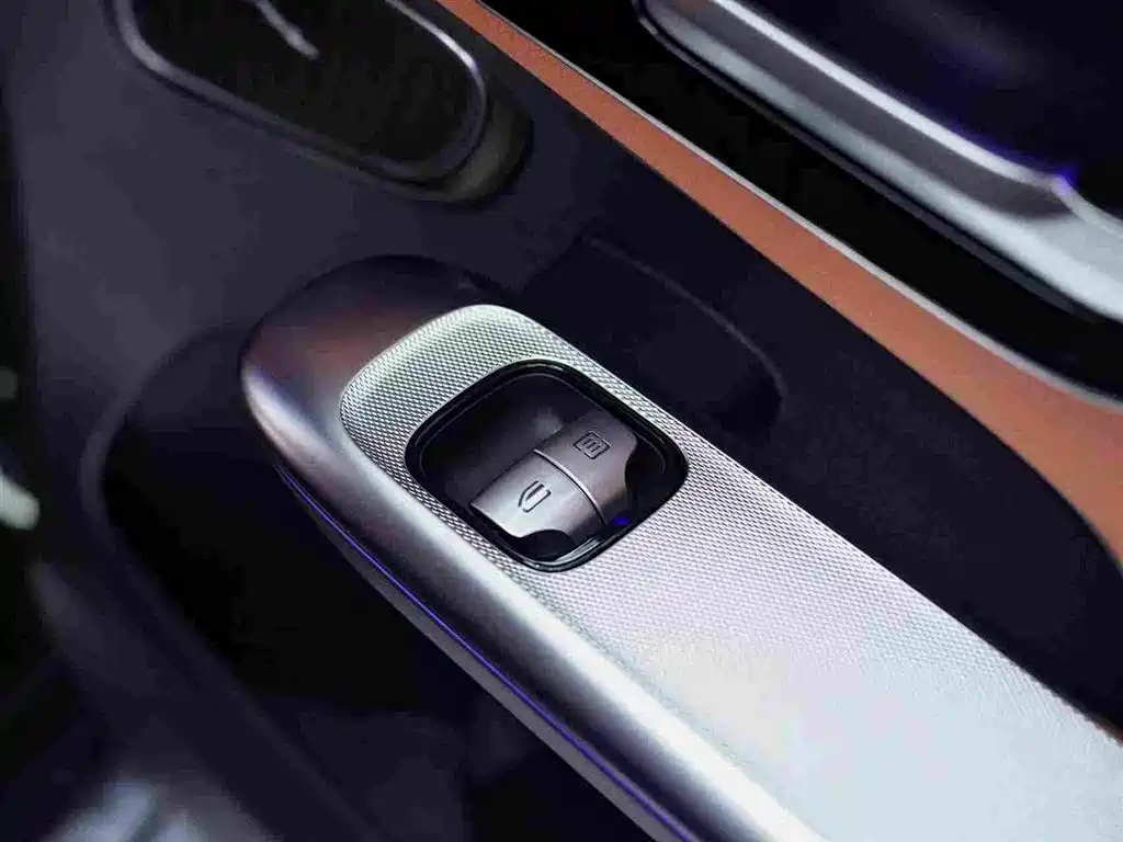 Mercedes-Benz Mercedes-Benz GLC 2024 Facelift GLC 300 L 4MATIC Dynamic 7-Seat 2024 - thumbnail 17