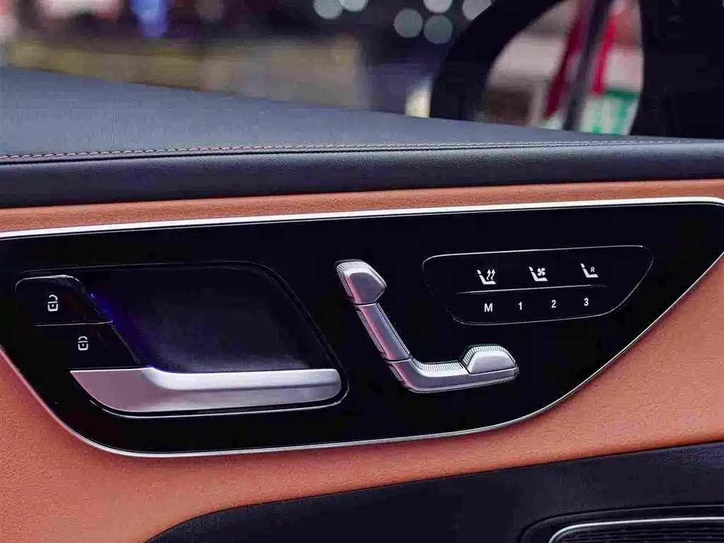 Mercedes-Benz Mercedes-Benz GLC 2024 Facelift GLC 300 L 4MATIC Dynamic 7-Seat 2024 - thumbnail 24