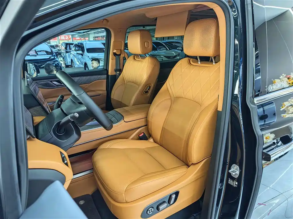 Wey WEY GAOSHAN 2025 AWD GAOSHAN 9 2025 - thumbnail 5