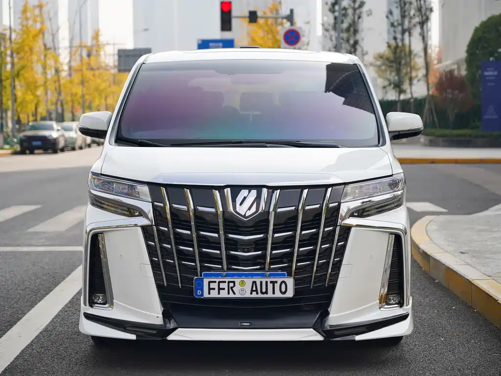 Toyota Alphard 2018 3.5L Executive Edition 2019 - thumbnail 2