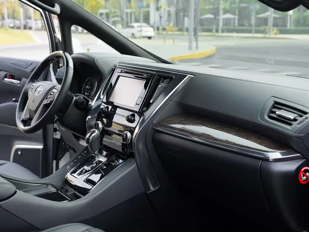 Toyota Alphard 2018 3.5L Executive Edition 2019 - thumbnail 10