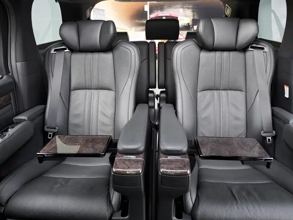 Toyota Alphard 2018 3.5L Executive Edition 2019 - thumbnail 27