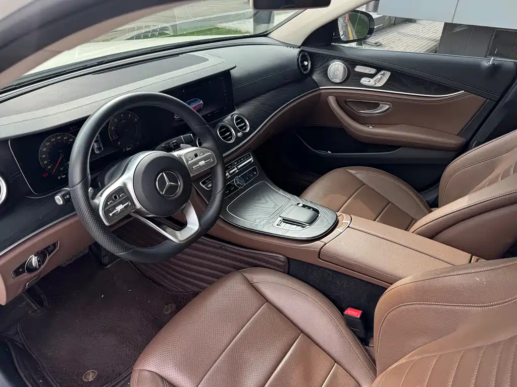 Mercedes-Benz Mercedes-Benz E-Class 2019 Model Year Facelift E 300 L Sport Luxury 2019 - thumbnail 5
