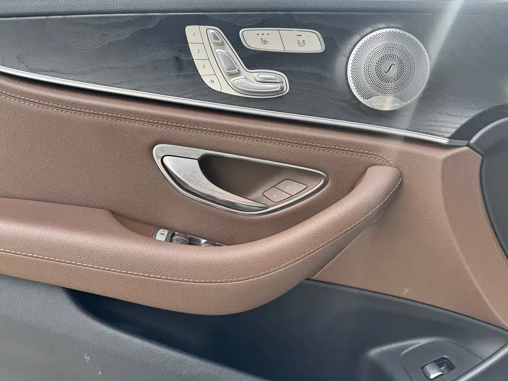 Mercedes-Benz Mercedes-Benz E-Class 2019 Model Year Facelift E 300 L Sport Luxury 2019 - thumbnail 7