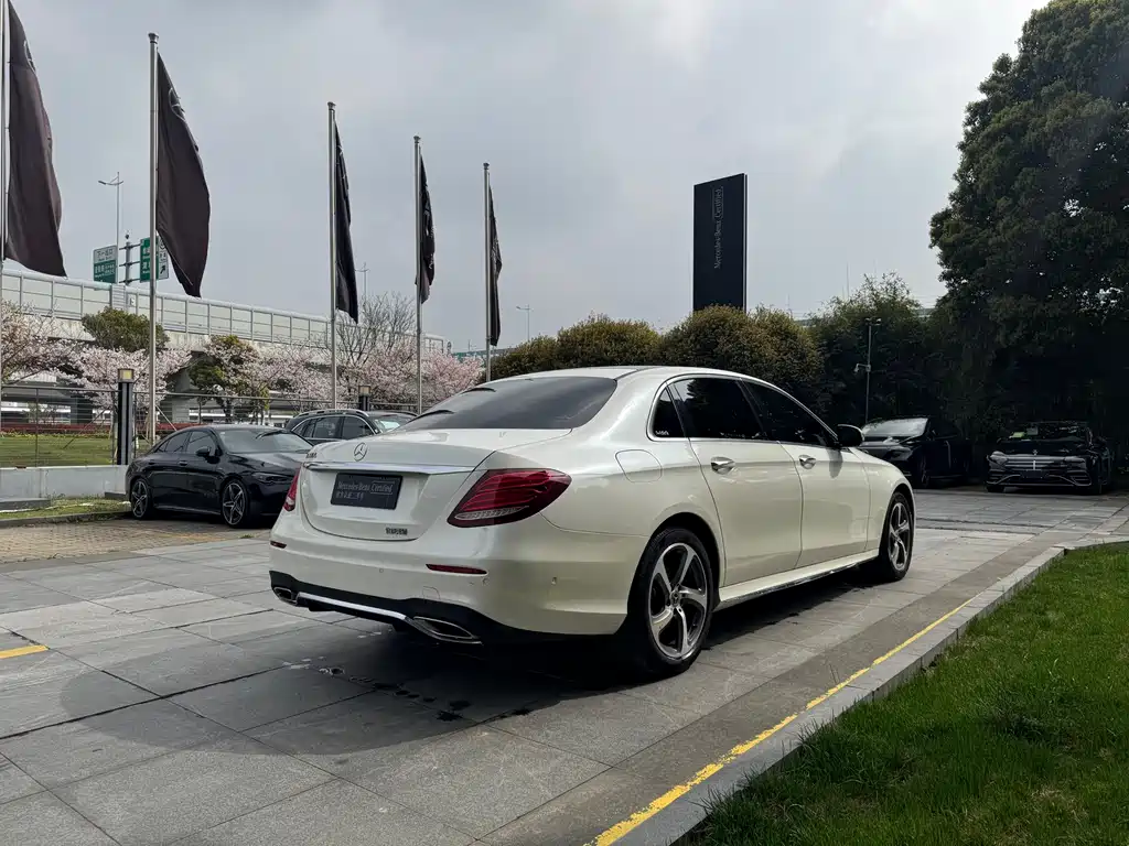 Mercedes-Benz Mercedes-Benz E-Class 2019 Model Year Facelift E 300 L Sport Luxury 2019 - thumbnail 17