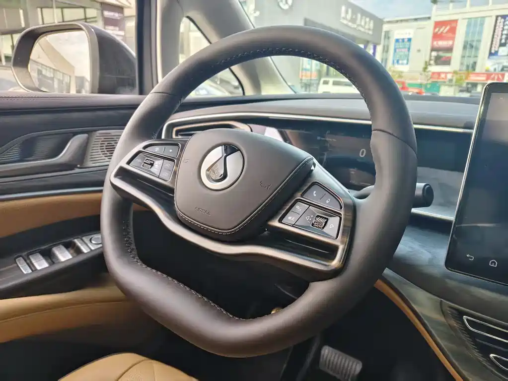 Denza DENZA D9 2024 DM-i 980 AWD Premium 2025 - thumbnail 11