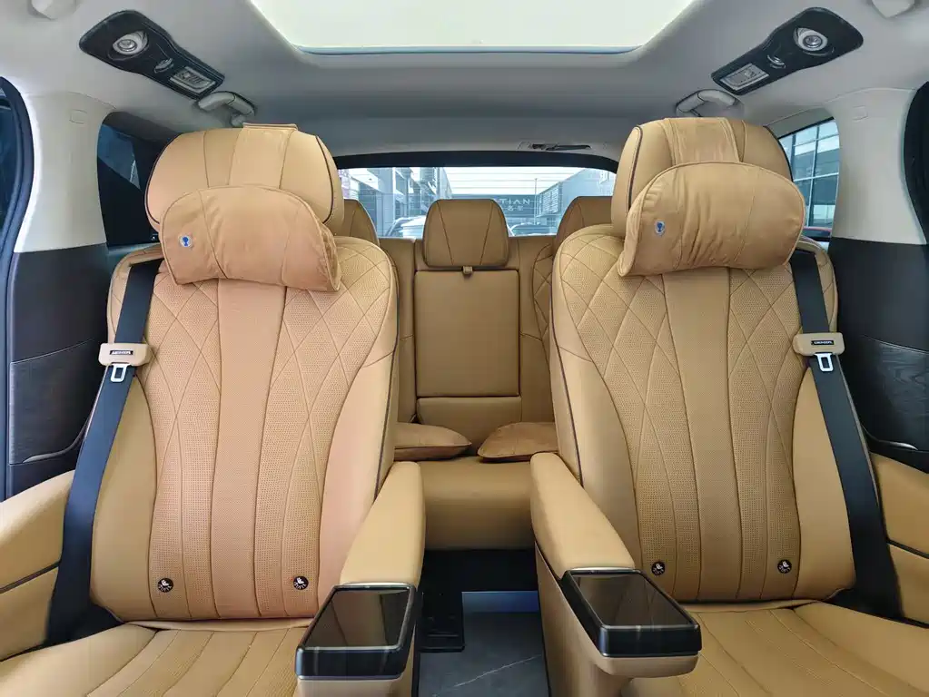 Denza DENZA D9 2024 DM-i 980 AWD Premium 2025 - thumbnail 19
