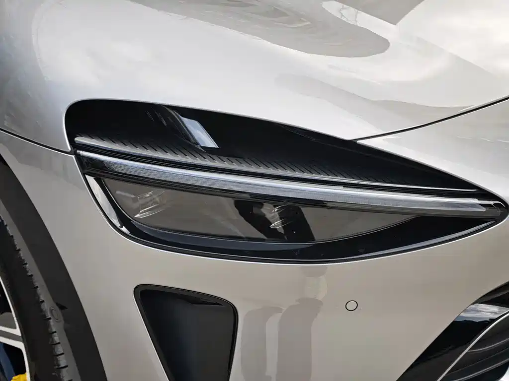 Xiaomi Automobile Xiaomi YU7 2025 Ultra-Long Range High-Performance AWD Max Edition 2025 - thumbnail 4