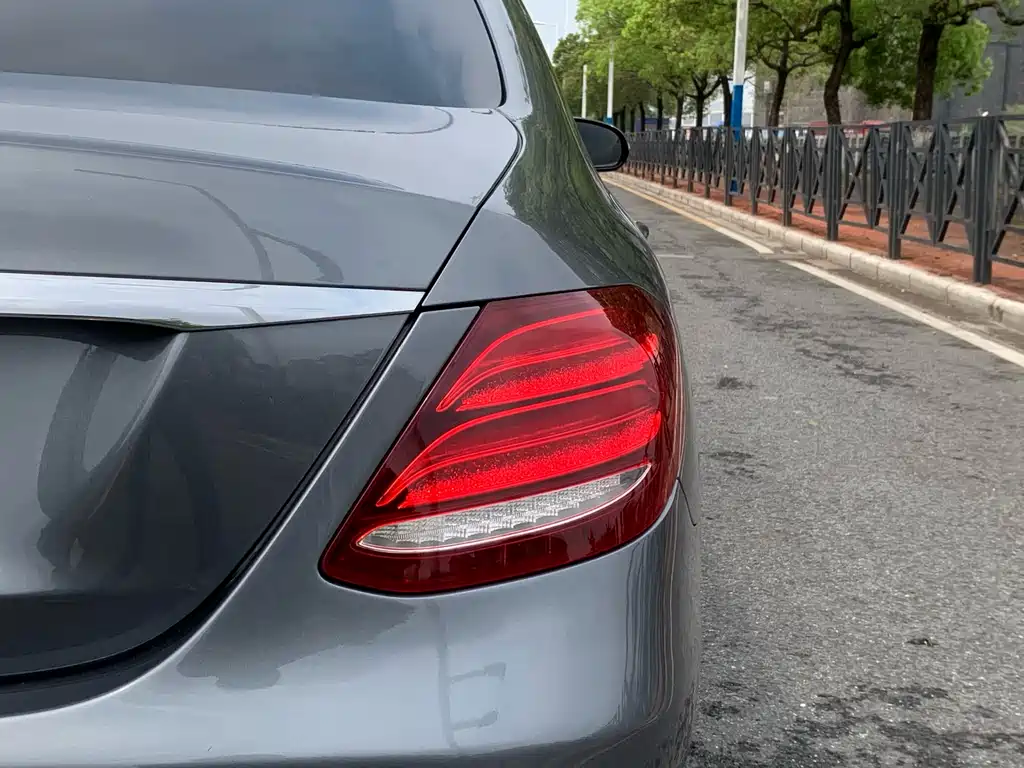 Mercedes-Benz Mercedes-Benz E-Class (Imported) 2020 E 260 Sport Edition 2020 - thumbnail 11