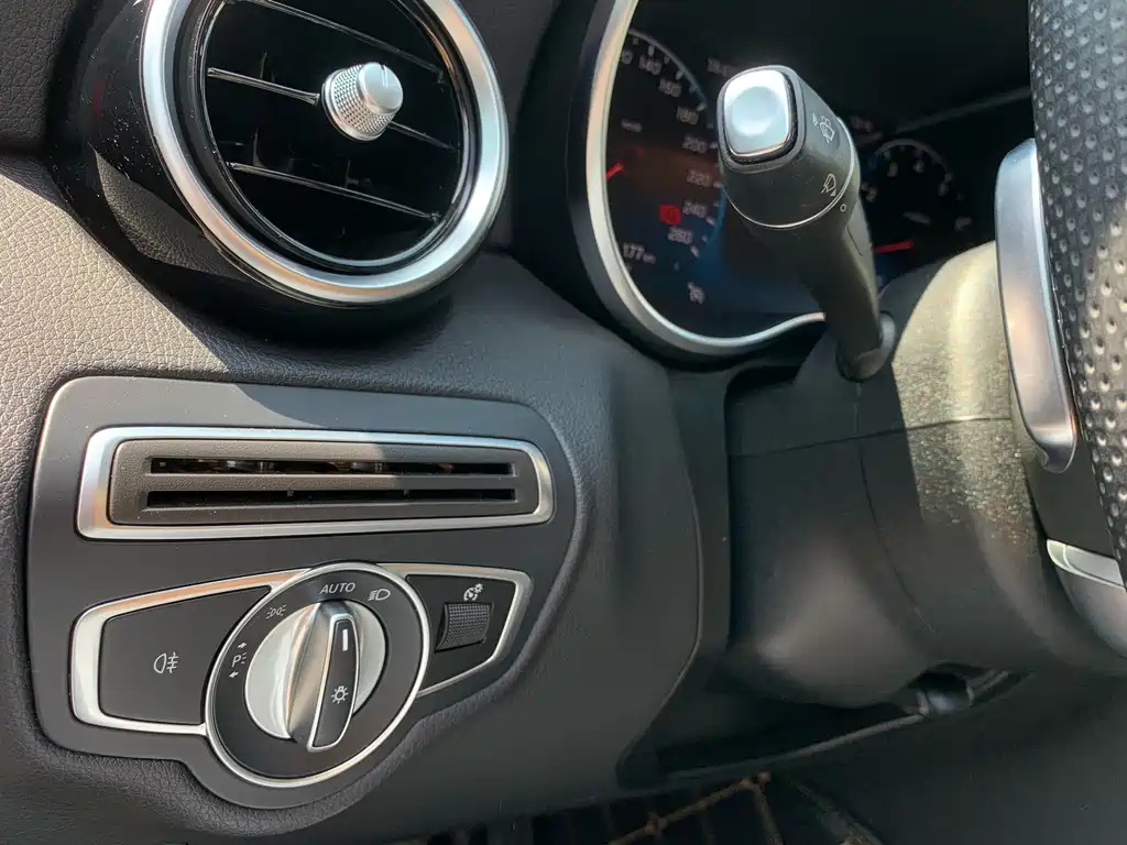 Mercedes-Benz Mercedes-Benz C-Class 2021 C 200 L Fashion Edition 2021 - thumbnail 22