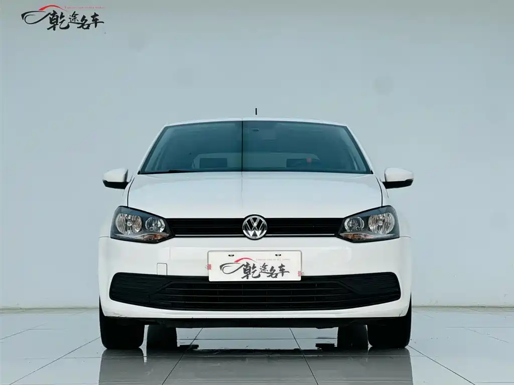 Volkswagen Volkswagen Polo 2018 1.5L Automatic Comfort Model 2019 - thumbnail 2