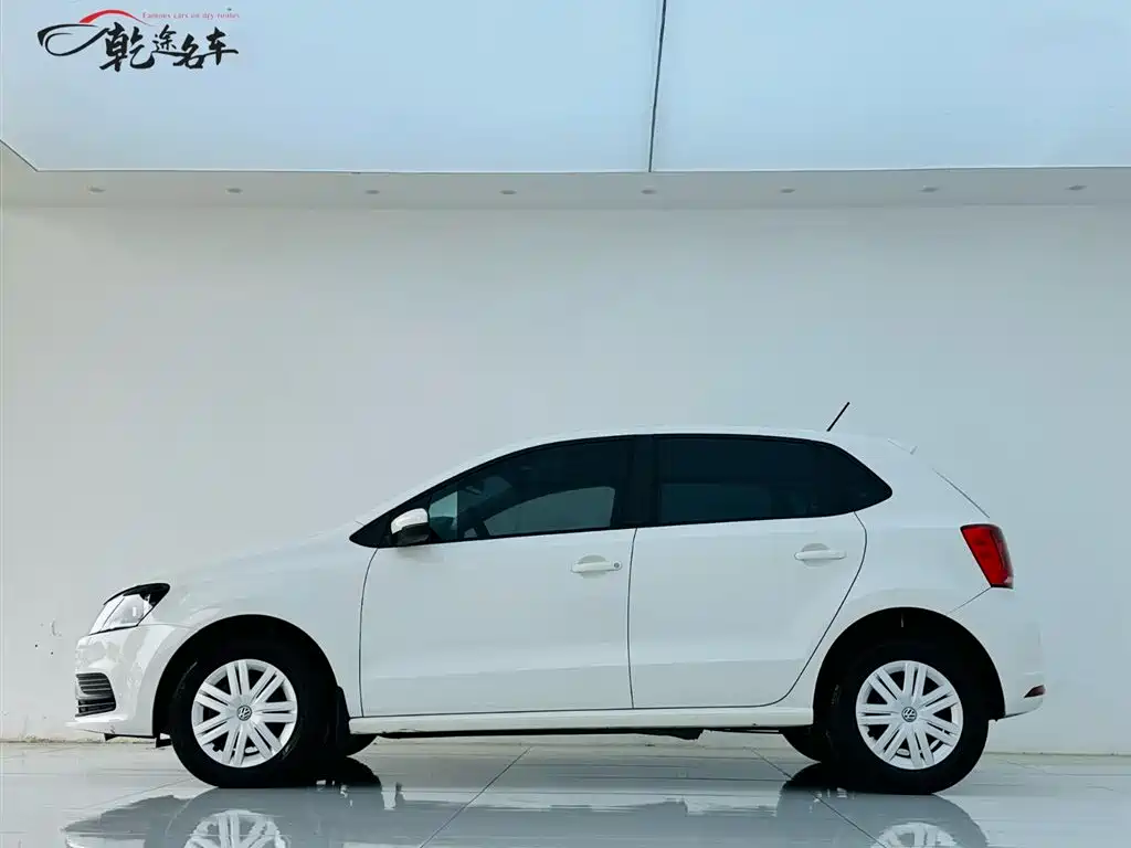 Volkswagen Volkswagen Polo 2018 1.5L Automatic Comfort Model 2019 - thumbnail 4