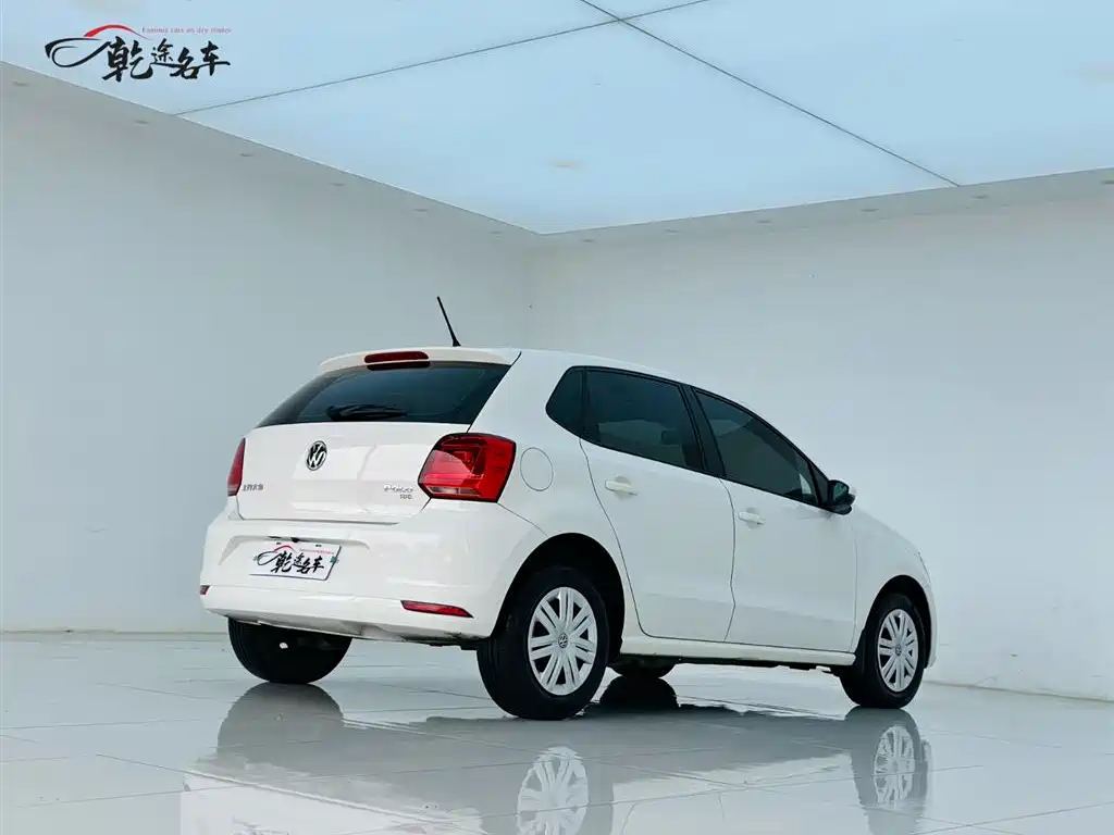 Volkswagen Volkswagen Polo 2018 1.5L Automatic Comfort Model 2019 - thumbnail 7