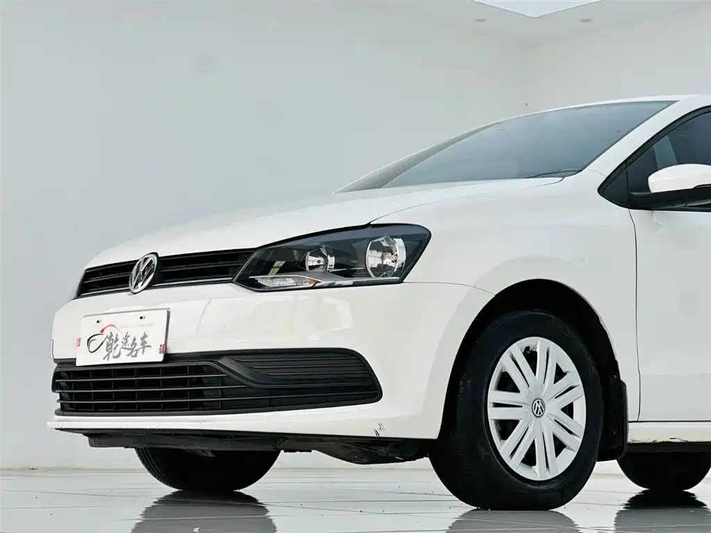 Volkswagen Volkswagen Polo 2018 1.5L Automatic Comfort Model 2019 - thumbnail 8