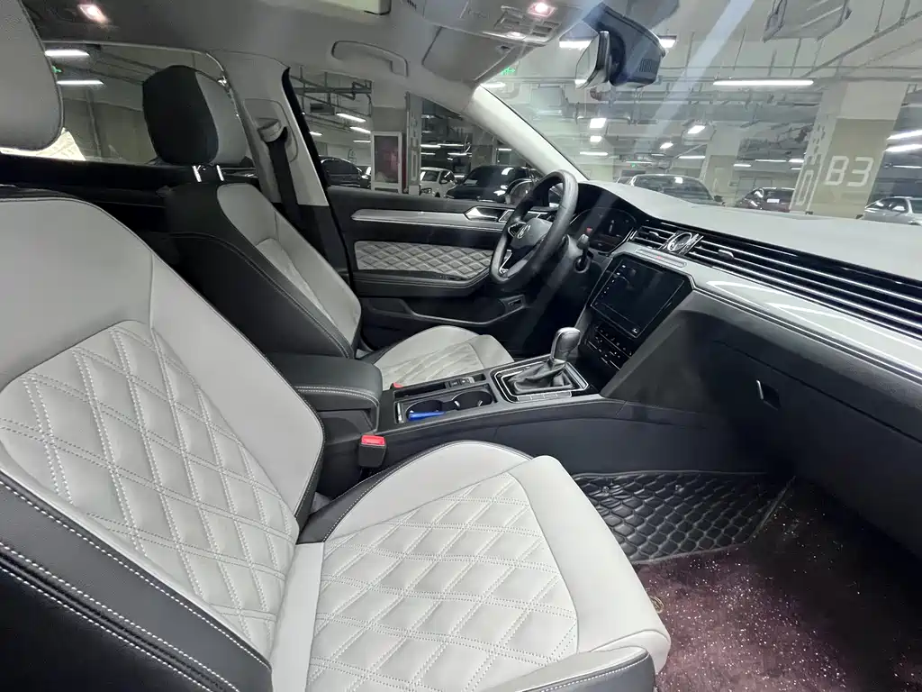 Volkswagen Magotan 2023 2 Million Units Commemorative Edition 280TSI DSG Leading Model 2023 - thumbnail 7