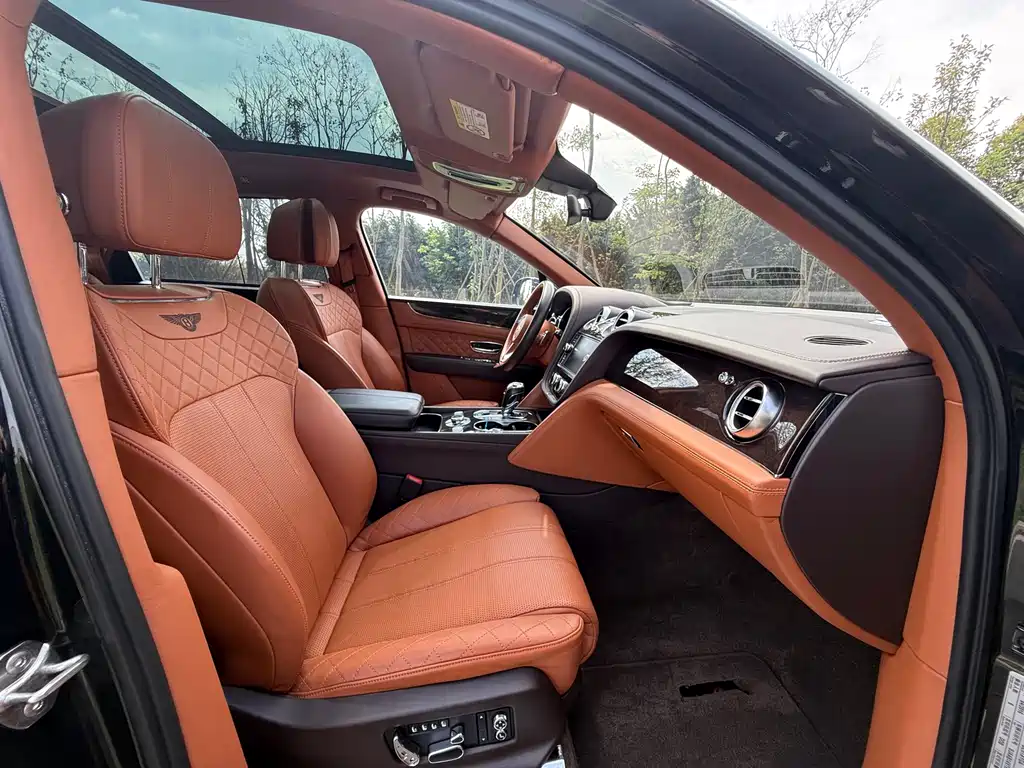 Bentley Bentayga 2016 6.0T Standard Edition 2016 - thumbnail 8