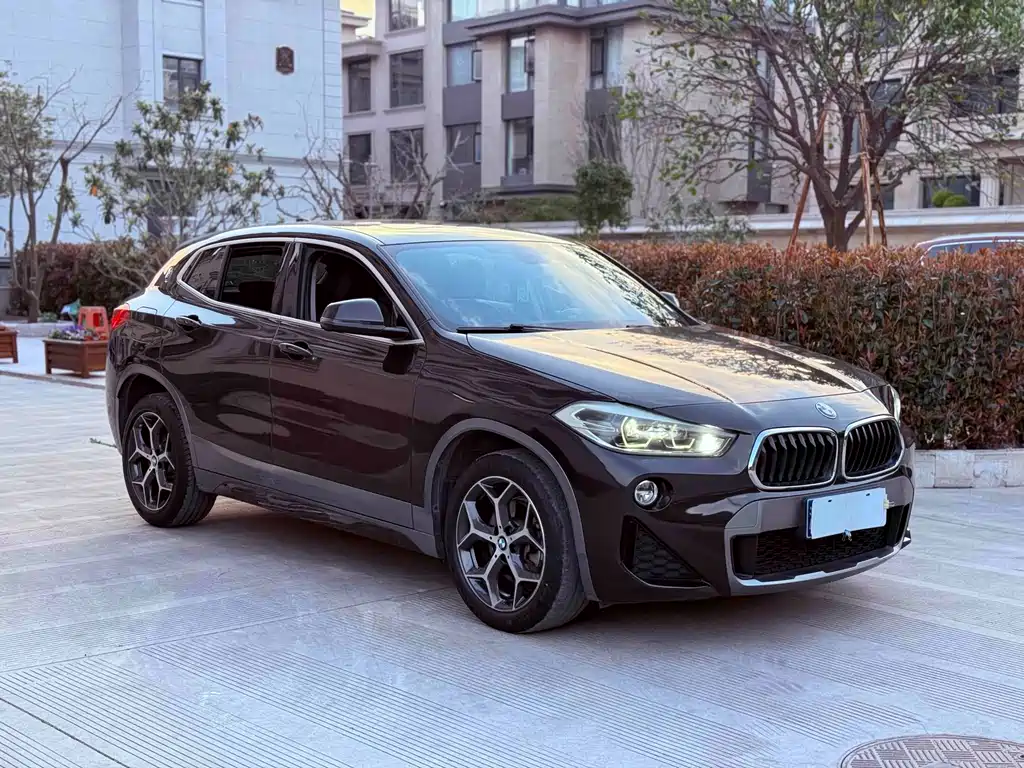 BMW BMW X2 xDrive28i M Sport Package 2019 Model Year Euro 6 2019 - thumbnail 3