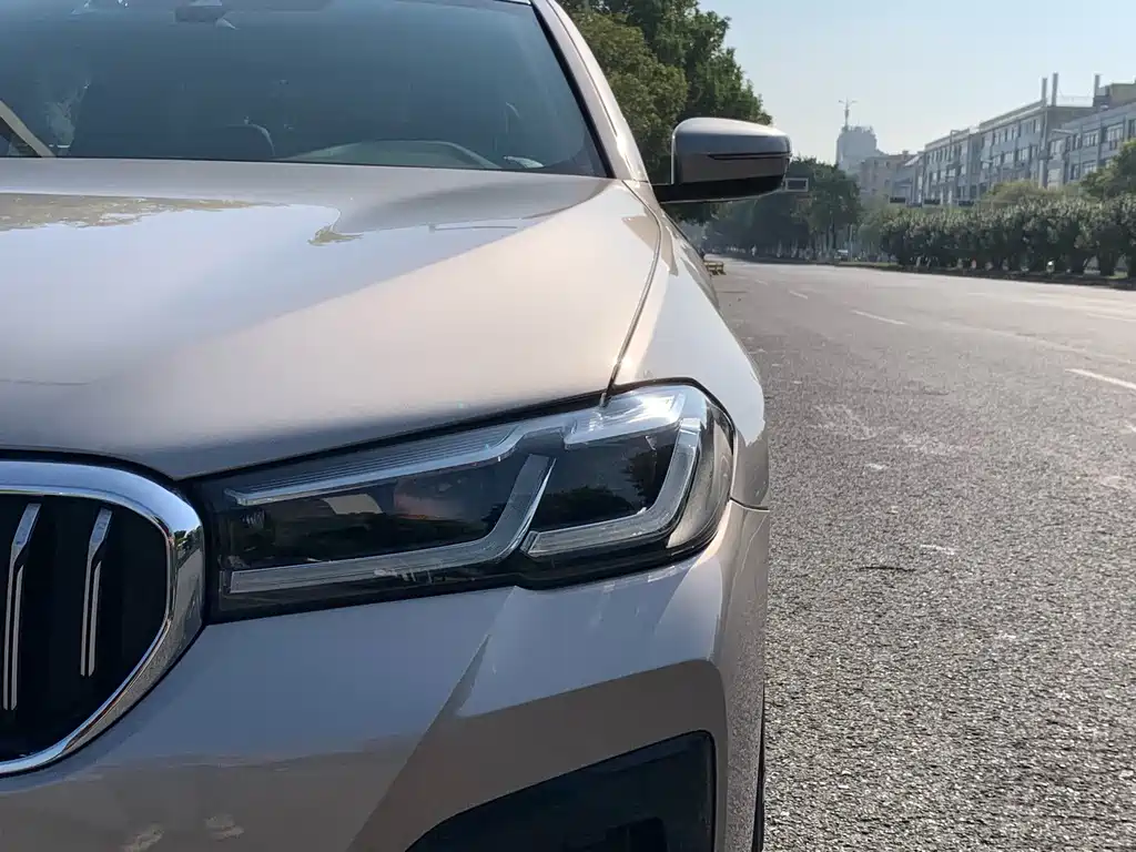 BMW BMW 5 Series 2021 525Li Luxury Package 2021 - thumbnail 13
