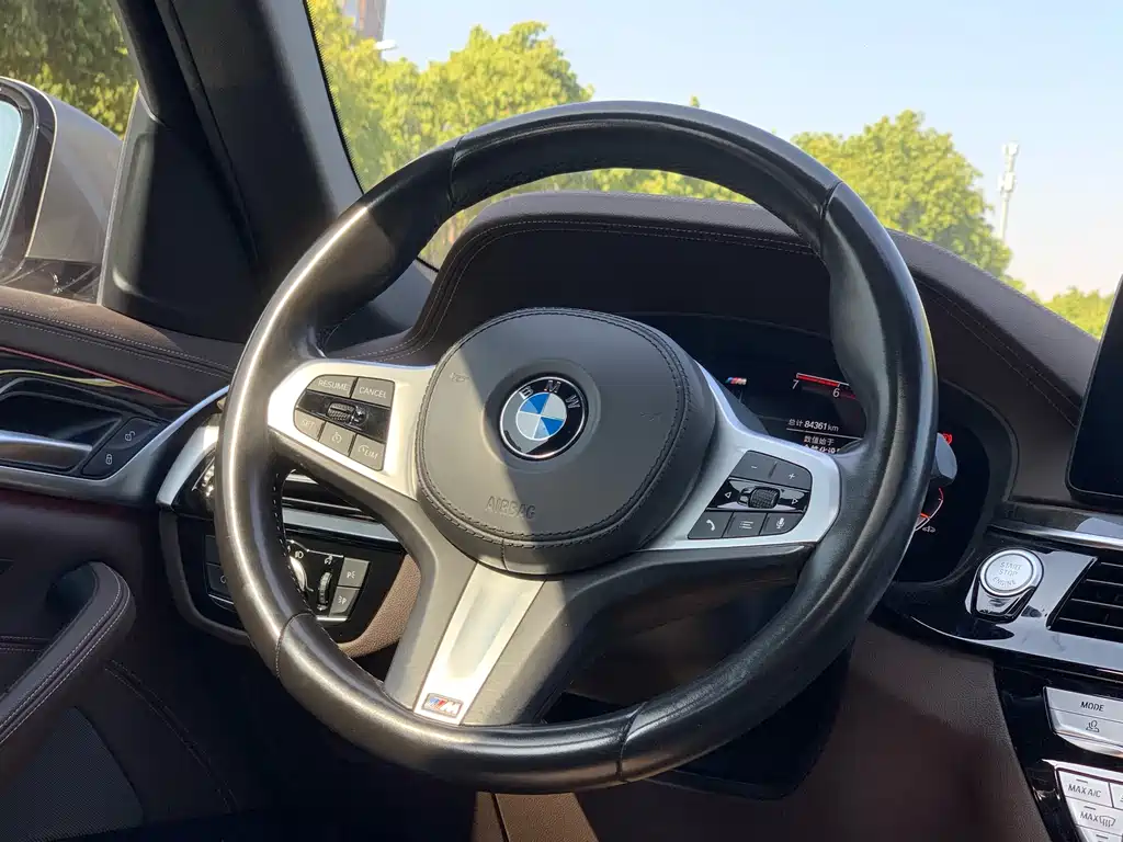 BMW BMW 5 Series 2021 525Li Luxury Package 2021 - thumbnail 20