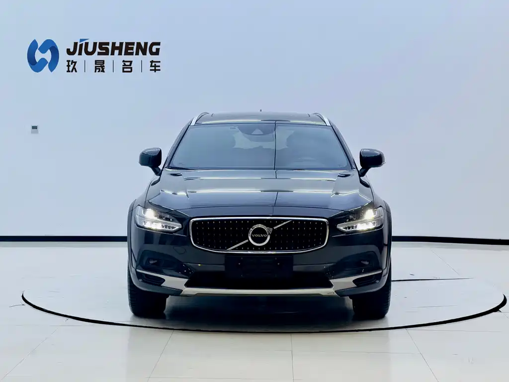 Volvo Volvo V90 2021 Cross Country B5 AWD Intelligent Distance Edition 2021 - thumbnail 2
