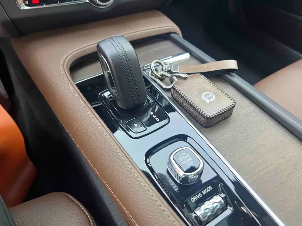 Volvo Volvo V90 2021 Cross Country B5 AWD Intelligent Distance Edition 2021 - thumbnail 13