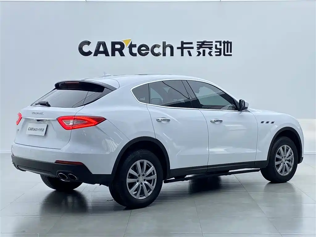 Maserati Maserati Levante 2018 3.0T Standard Edition 2018 - thumbnail 4