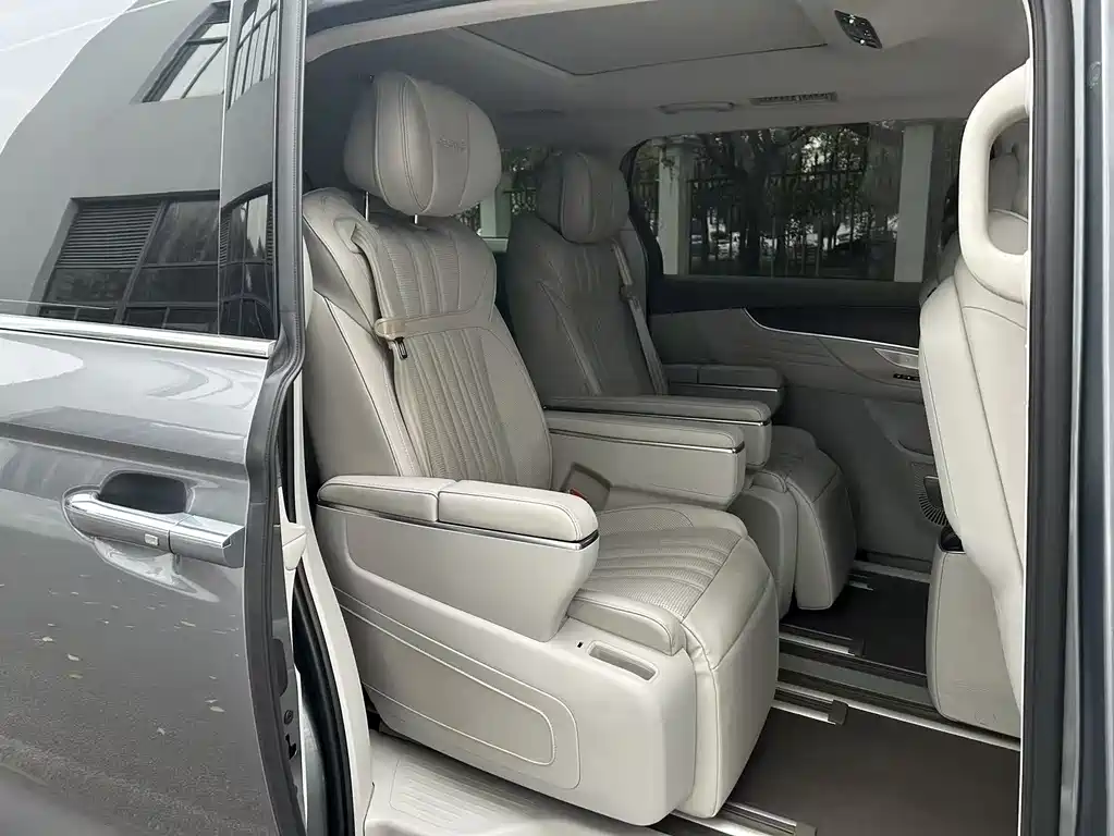 Roewe Roewe iMAX8 2023 400TGI Premium Edition 2025 - thumbnail 7