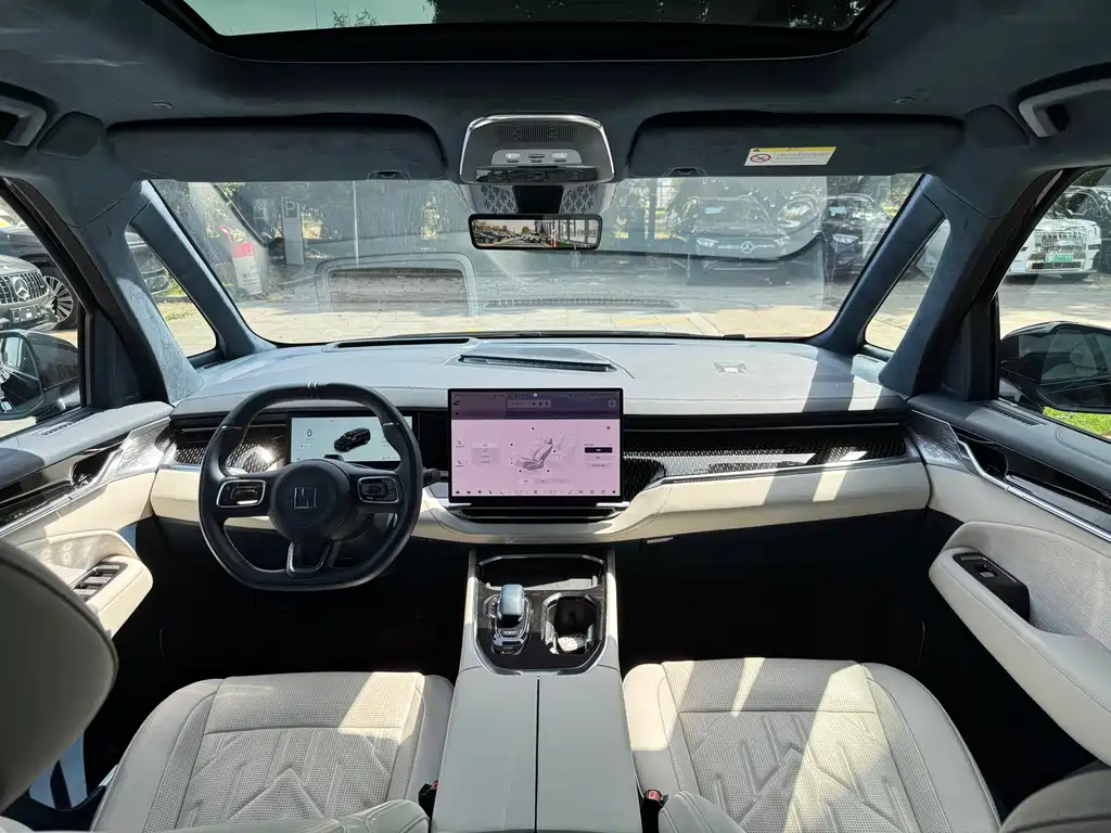 Zeekr Zeekr 009 2024 7-seater AWD 108kWh 2025 - thumbnail 14