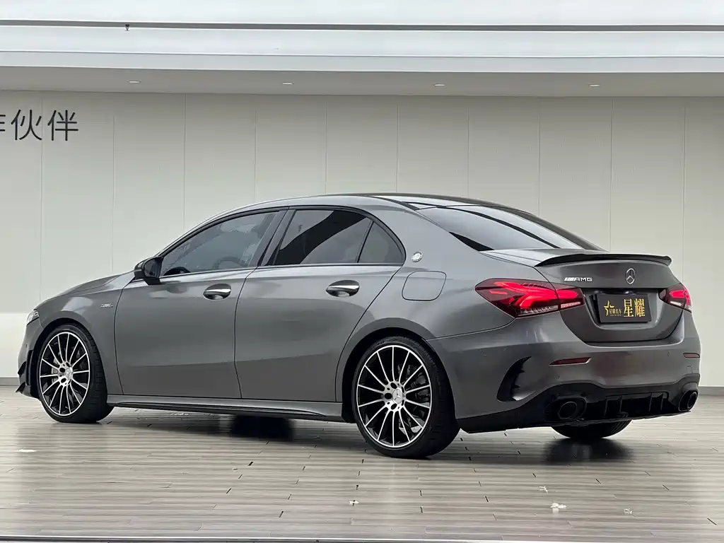 Mercedes-Benz Mercedes-Benz A-Class AMG 2022 AMG A 35 L 4MATIC 2022 - thumbnail 6