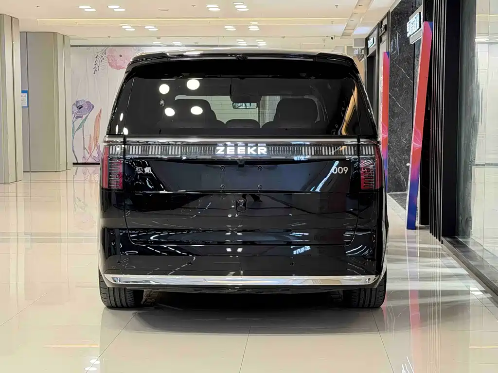 Zeekr Zeekr 009 2024 7-seater Aisle Version AWD 108kWh 2025 - thumbnail 5
