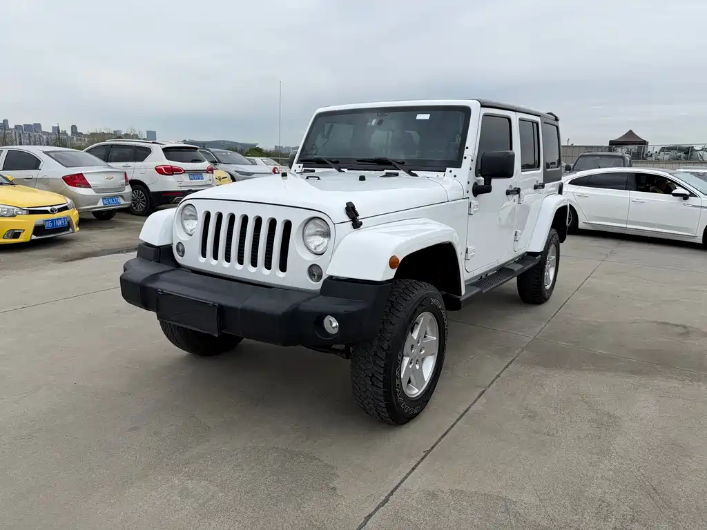 Jeep Jeep Wrangler 2014 2.8TD Sahara 4-door 2014