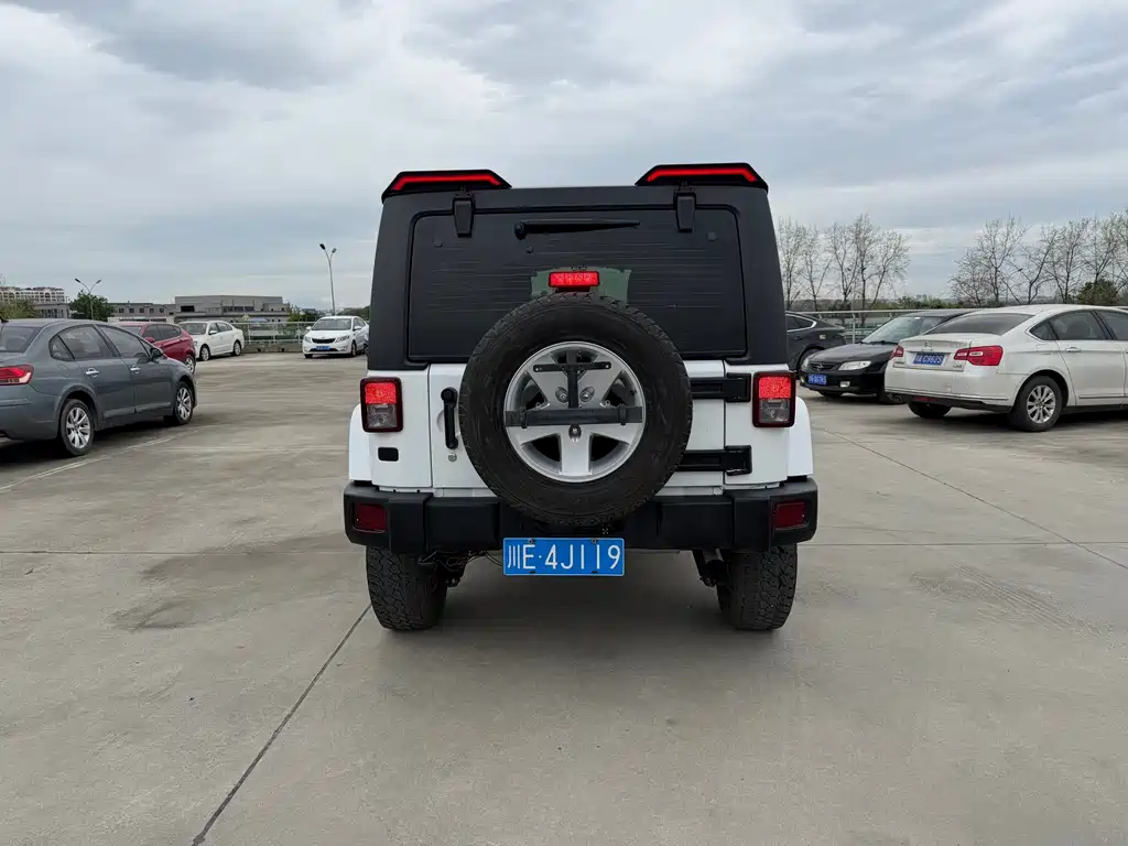 Jeep Jeep Wrangler 2014 2.8TD Sahara 4-door 2014 - thumbnail 10
