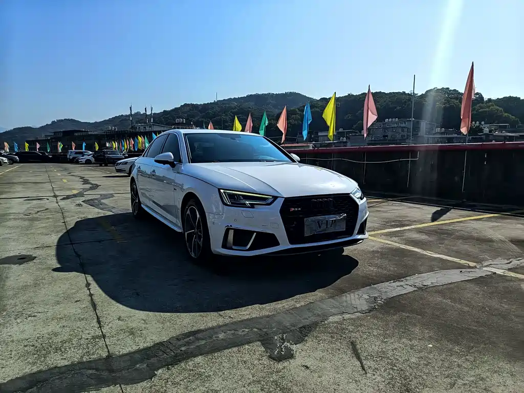 Audi Audi A4L 2019 40 TFSI Fashion Edition China V 2019 - thumbnail 3