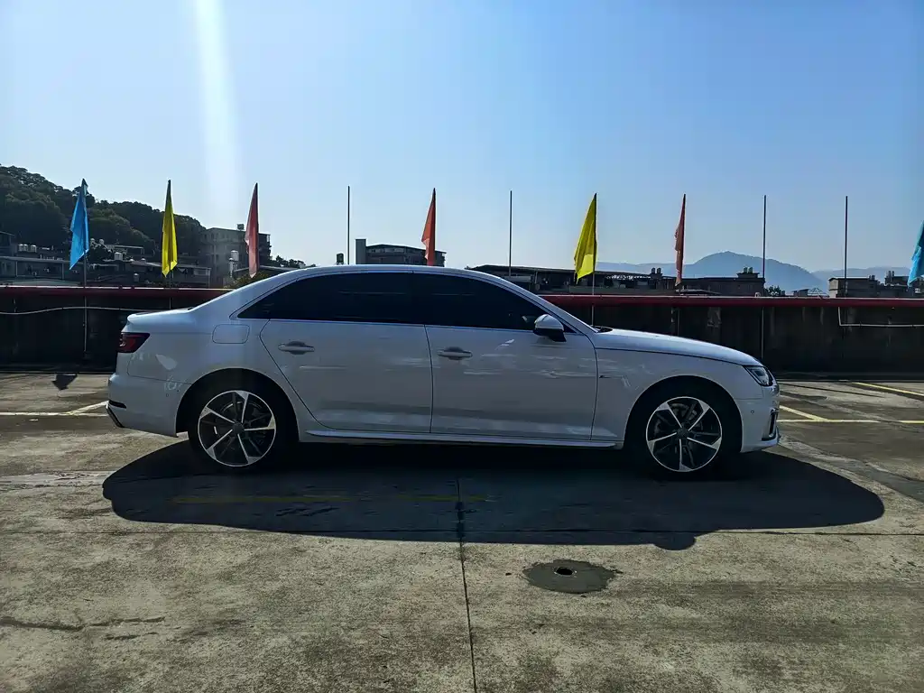 Audi Audi A4L 2019 40 TFSI Fashion Edition China V 2019 - thumbnail 4