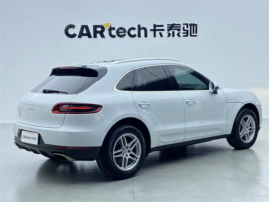 Porsche Porsche Macan 2017 Macan 2.0T 2017 - thumbnail 4
