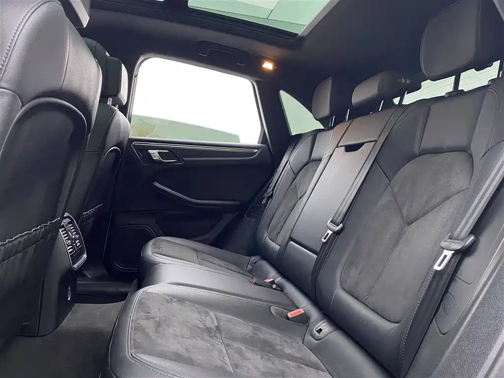 Porsche Porsche Macan 2017 Macan 2.0T 2017 - thumbnail 9