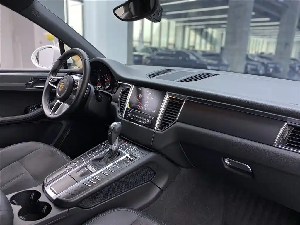 Porsche Porsche Macan 2017 Macan 2.0T 2017 - thumbnail 10
