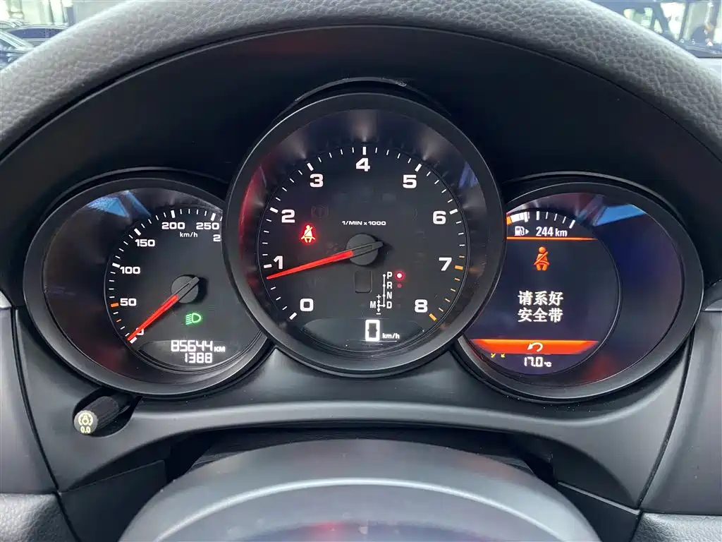 Porsche Porsche Macan 2017 Macan 2.0T 2017 - thumbnail 16