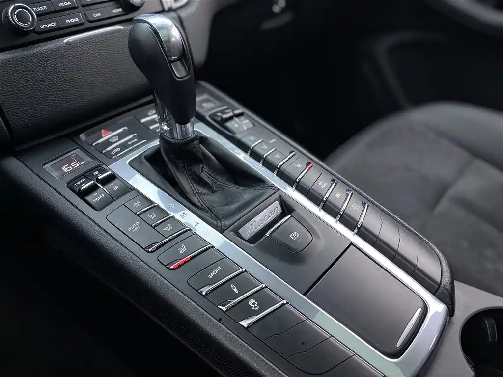 Porsche Porsche Macan 2017 Macan 2.0T 2017 - thumbnail 19