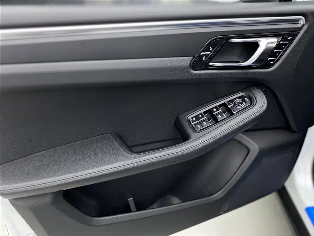 Porsche Porsche Macan 2017 Macan 2.0T 2017 - thumbnail 20
