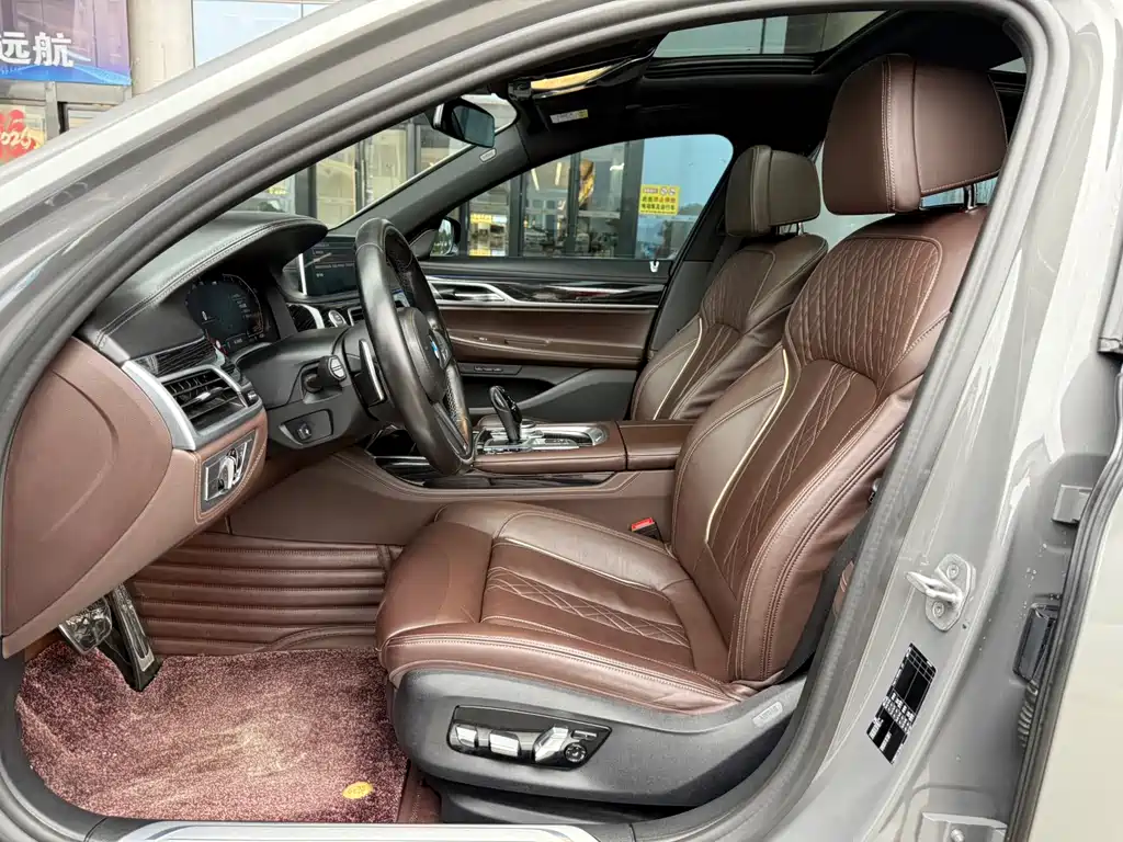 BMW BMW 7 Series 2021 730Li M Sport Package 2022 - thumbnail 6