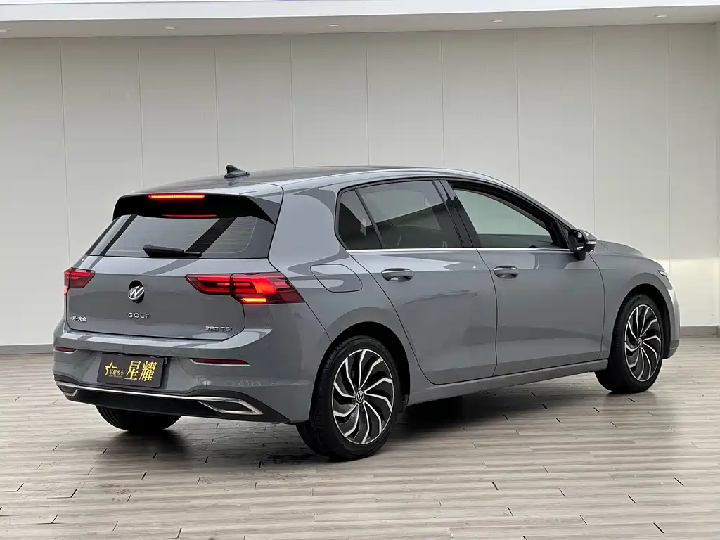 Volkswagen Volkswagen Golf 2021 280TSI DSG Pro 2022 - thumbnail 4