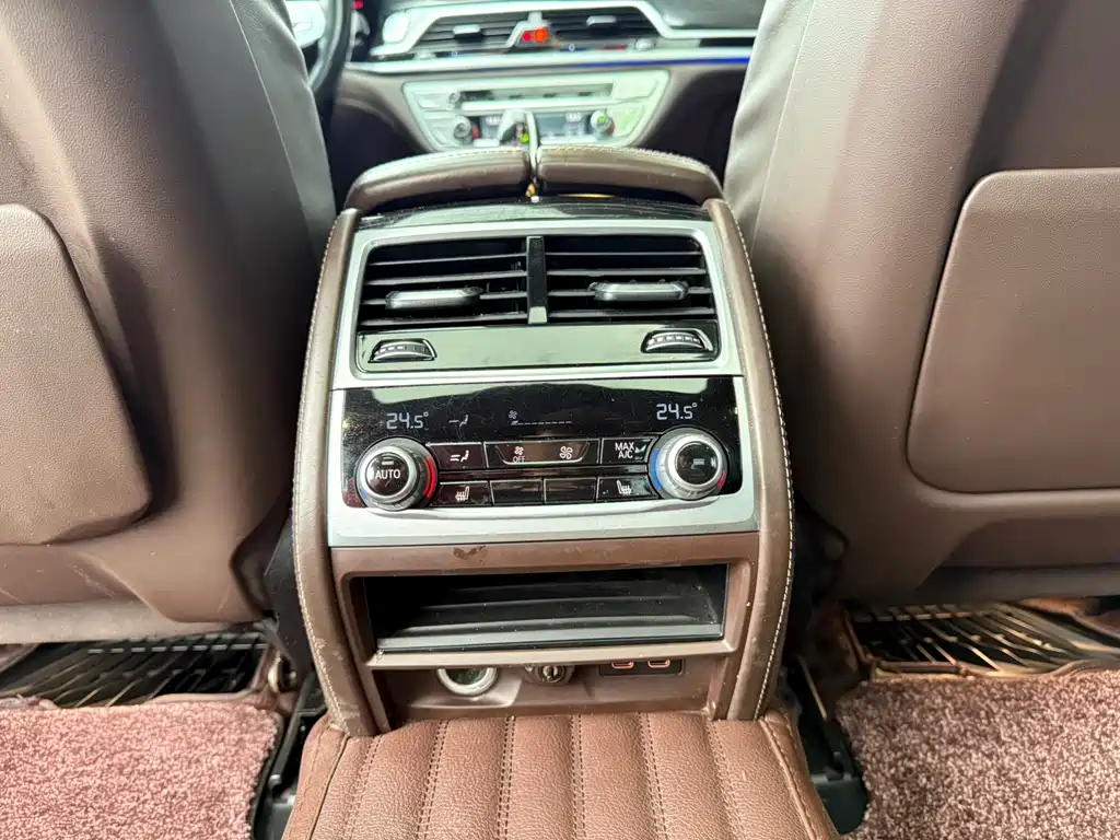 BMW BMW 7 Series 2021 730Li M Sport Package 2022 - thumbnail 18