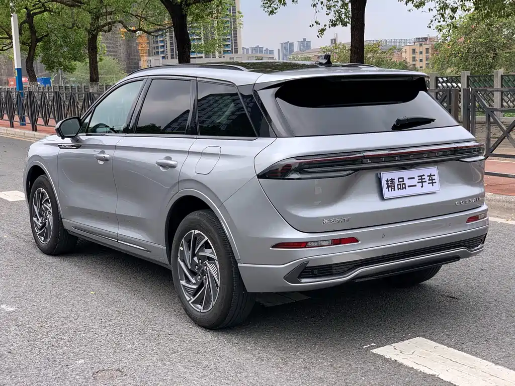 Lincoln Lynk & Co 01 2024 1.5T Hybrid AWD Premium 2024 - thumbnail 6