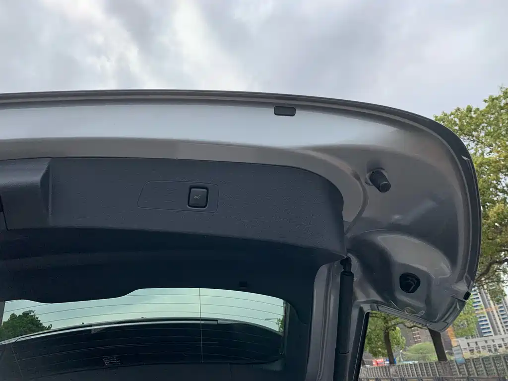 Lincoln Lynk & Co 01 2024 1.5T Hybrid AWD Premium 2024 - thumbnail 8