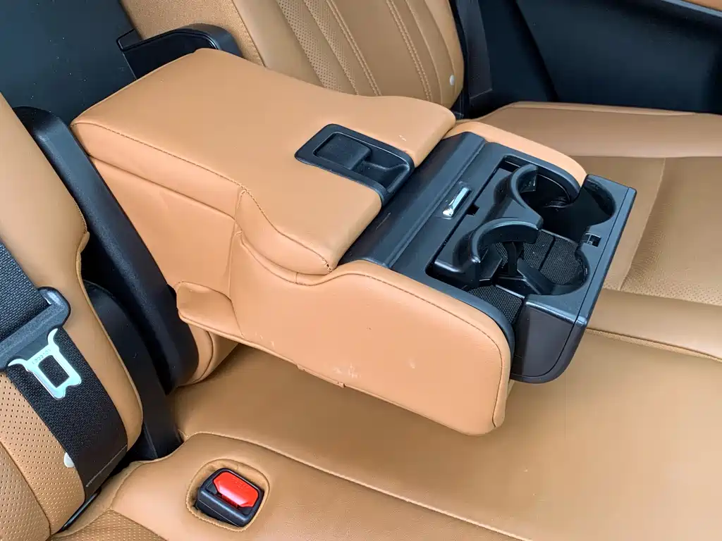 Lexus Lexus RX 300 AWD Elegant Edition 2020 Model VI 2021 - thumbnail 28